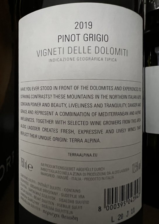 Terra Alpina  Pinot Grigio, Vigneti delle Dolomiti IGT by Alois Lageder